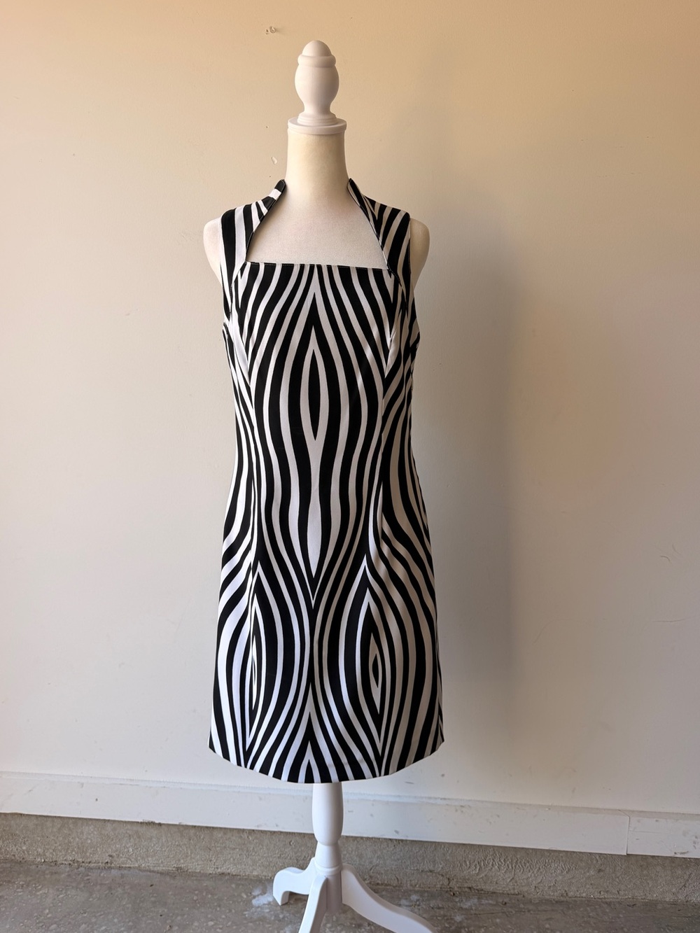 Alberto Makali Black and White Graphic Halter Mini Dress